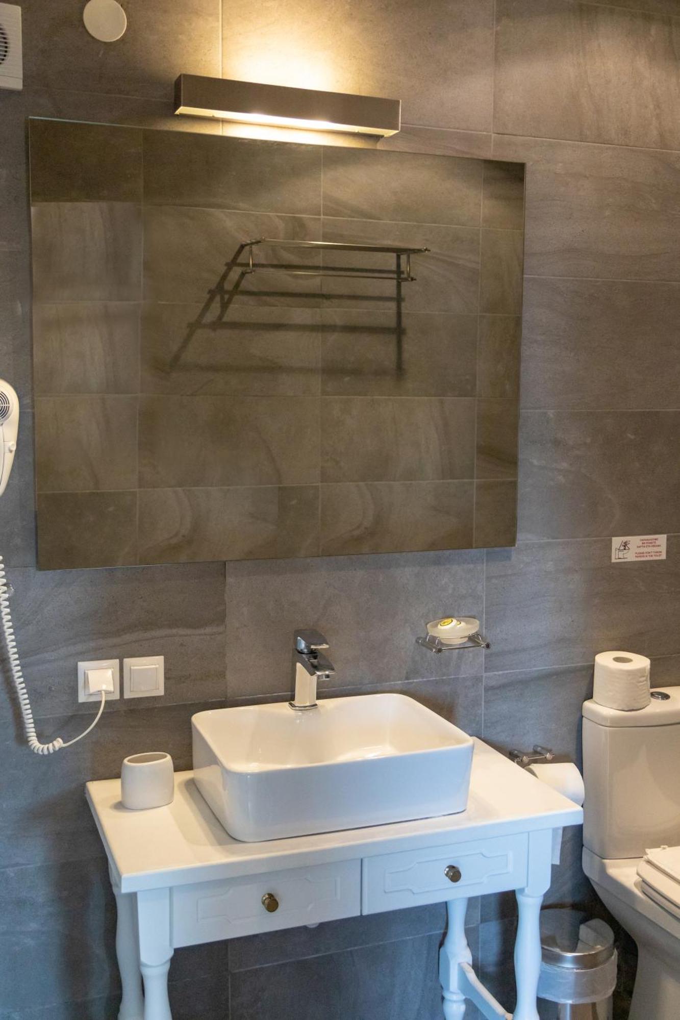 Ampoulos Rooms & Apartments Kedro エクステリア 写真