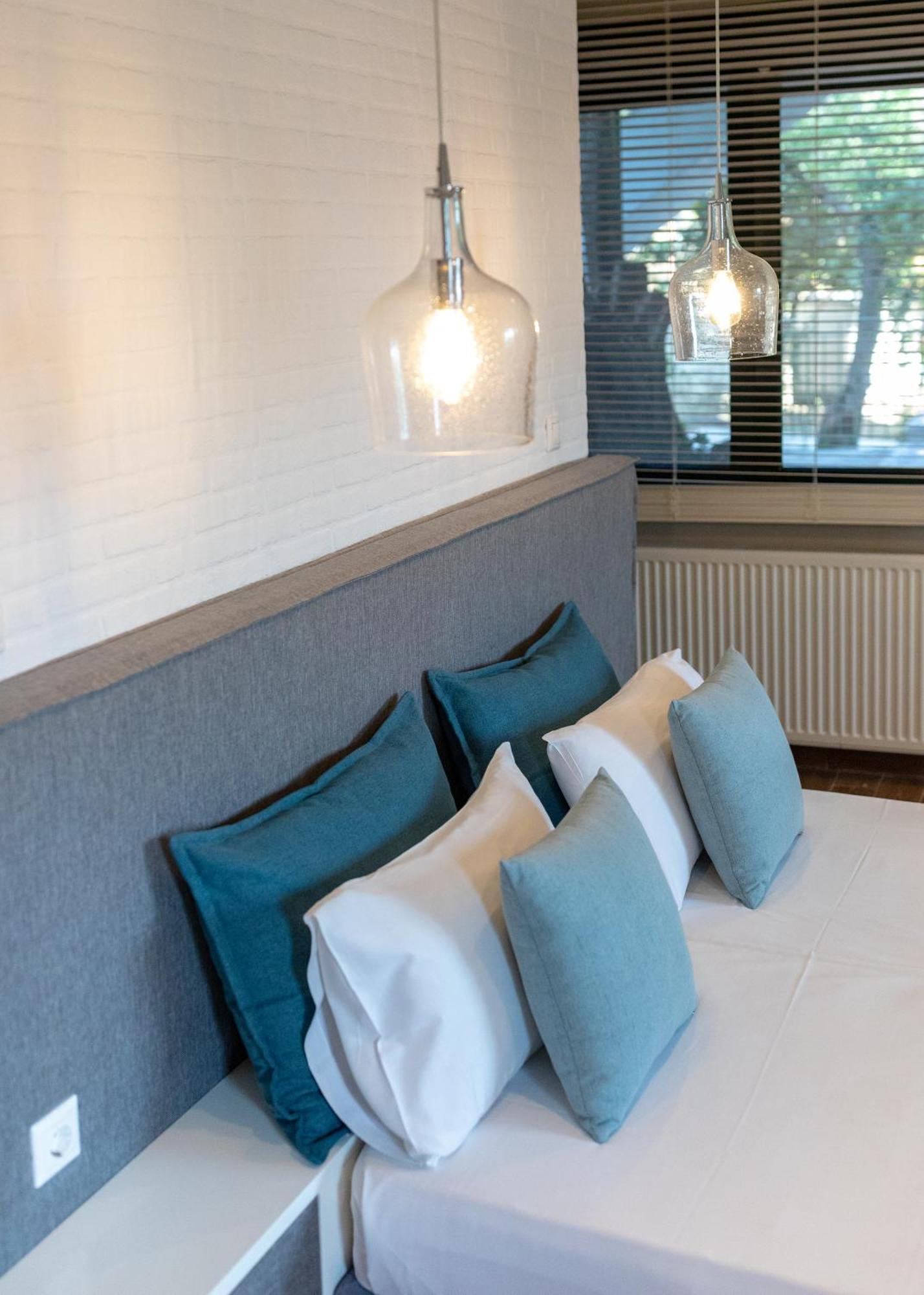 Ampoulos Rooms & Apartments Kedro エクステリア 写真